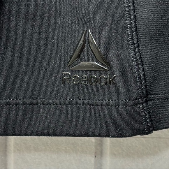 Reebok Jet Black Sports Skirt -Skort Size M - Picture 2 of 7